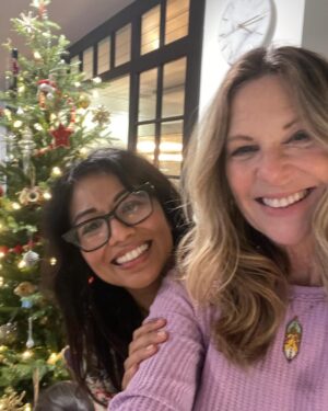 Mo Collins Instagram - Easy to be Merry, and get into the spirit of the Holidays with our beautiful friends at Karen and Carl’s. Tree is DECORATED!!! I hope you find time to soak in some goodness with friends and family over the next couple months. ❤️ #treedecorating #friends #holidayparty
