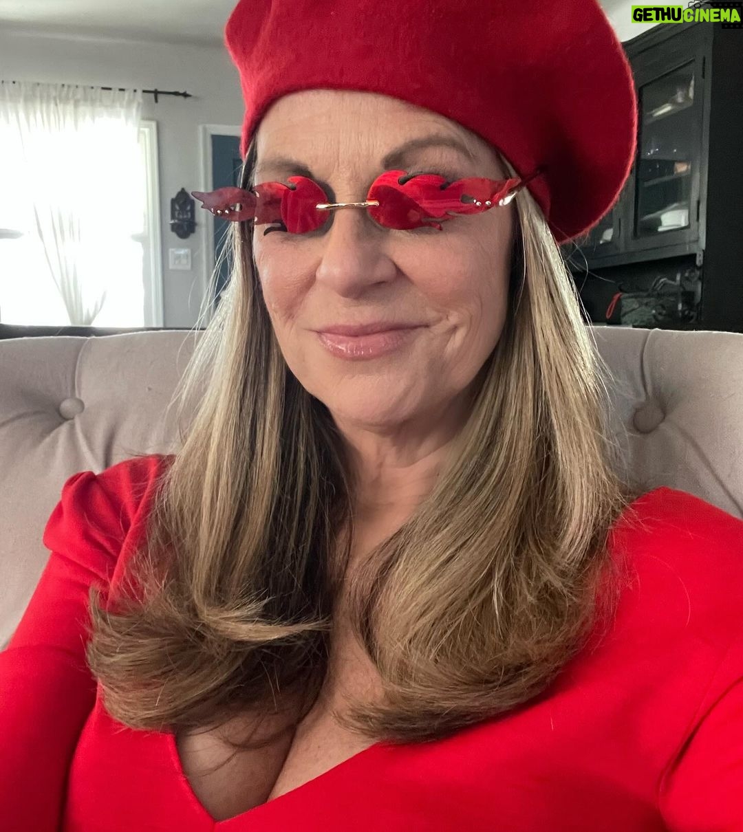 Mo Collins - 1.3K Likes - Love party thrown by Sia! The choir was SO GOOD! Not many pictures to post out of respect for the guest list. Oh! And there was a petting zoo!! As one does… Life is a trip! And love tops it all, doesn’t it? Such lovely people and conversations today. Happy 😊 ❤️ #Love