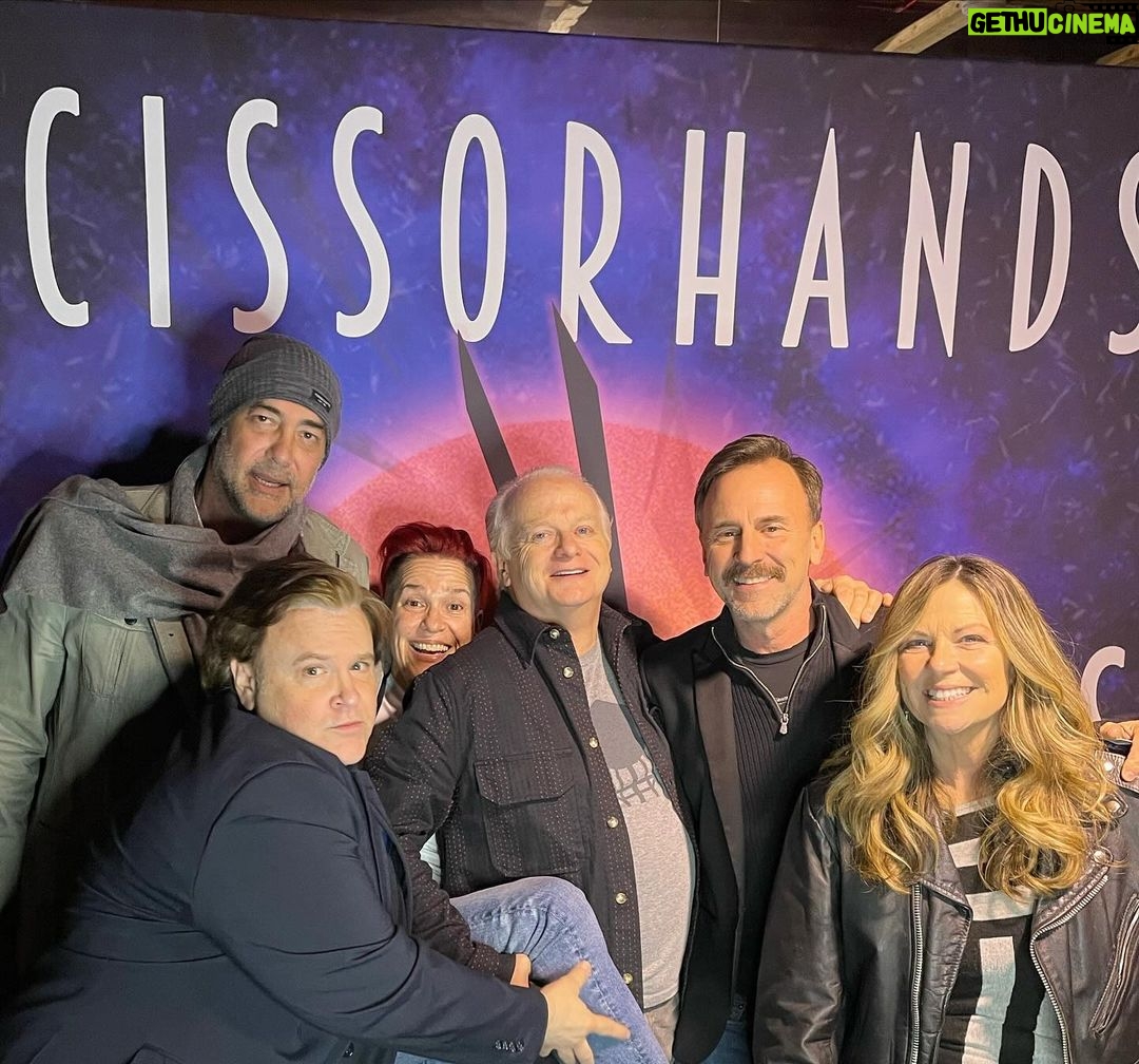 Mo Collins Instagram - Scissorhands Musical! Holy cow! I don’t see things twice! THIS??? I will see as often as possible. It’s all the things!!! It fills my heart, soul and body. I love it so much!! A great night spent with my friends ❤️ #scissorhands #scissorhandsmusical #LAtheater #thebourbonroom