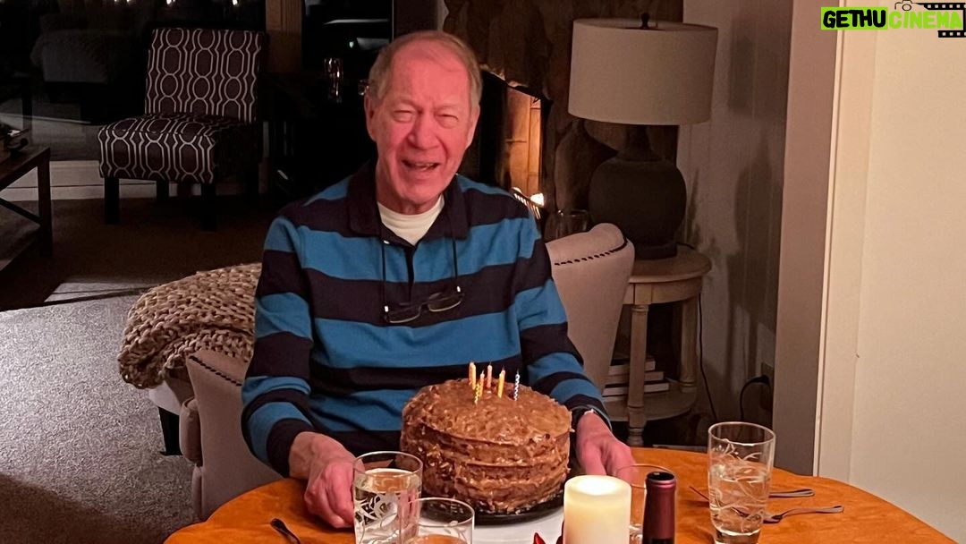 Mo Collins Instagram - Happy Birthday to my Dad-Man!! 86 and going strong!! Oh, how we LOVE HIM!!!! β€οΈπΈπ