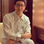 Mohamed Anwar Instagram - نزل من مسلسل #اسعاف_يونس لحد دلوقتي ٦ حلقات وكل اربعاء وخميس حصريا علي watch it حلقات جديده يلا كله يتفرج عليهم وقولولي ايه اكتر حلقه عجبتكم