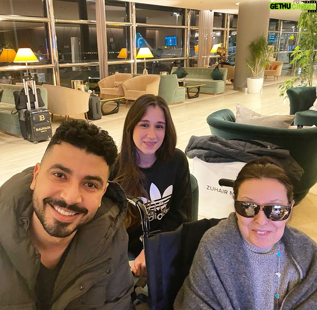 Mohamed Anwar Instagram - مع العظيمه الجميله نجاة الصغيره ❤️