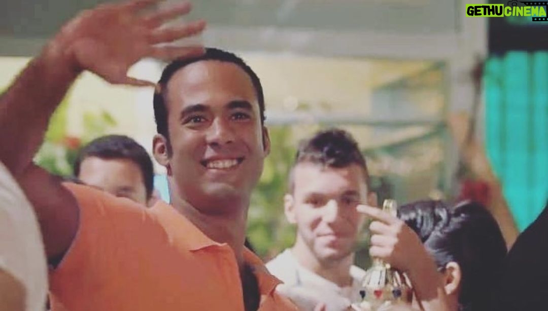 Mohamed Anwar Instagram - النهارده الذكري السنويه لوفاة هيثم زكي ياريت تقروله الفاتحه هو وكل امواتنا جميعا يارب وادعوله بالرحمه 🤲