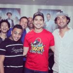 Mohamed Anwar Instagram - امبارح حضرت مسرحية صباحيه مباركه وضحكت لحد مادمعت من الضحك والله مبروووووك لاستاذ اشرف عبد الباقي ومبروووك لكل اخواتي النجوم علي ربيع واوس اوس وعم سليمان عيد وحسام داغر وسلطان وطاهر ابو ليله وكل اللي شارك في العرض الجميل ده ياريت كل الناس تروح تحضر وبجد والله هتضحكوا من قلبكو