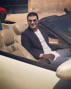 Mohamed Anwar Instagram - ايام ماكان الواحد وشه ممكن يتكشف علي الغريب عادي
جمعه مباركه وربنا يرفع عنا البلاء ان شاء الله