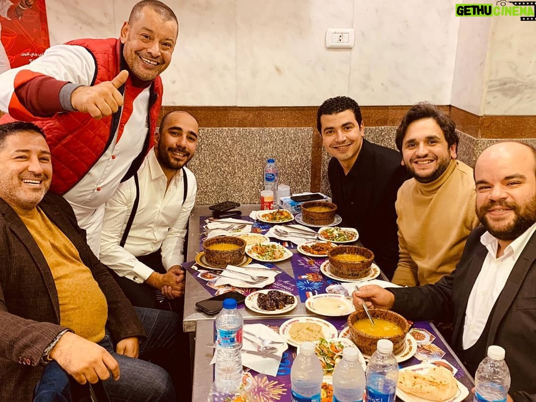 Mohamed Anwar - 47.9K Likes - مفيش في مصر اكل احلي من اكل عم ناصر البرنس 😍😍