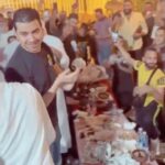 Mohamed Anwar Instagram - كنت رايح افطر مع اخواتي في إمبابة الفطار قلب حنة في رمضان.. في رمضااااان 😂🕺🏻 شكراً لاخواتي احمد درويش وبوسكا على الفطار الجميل ده ❤️ @ahmeddarwish10 @muhameddarwiish
