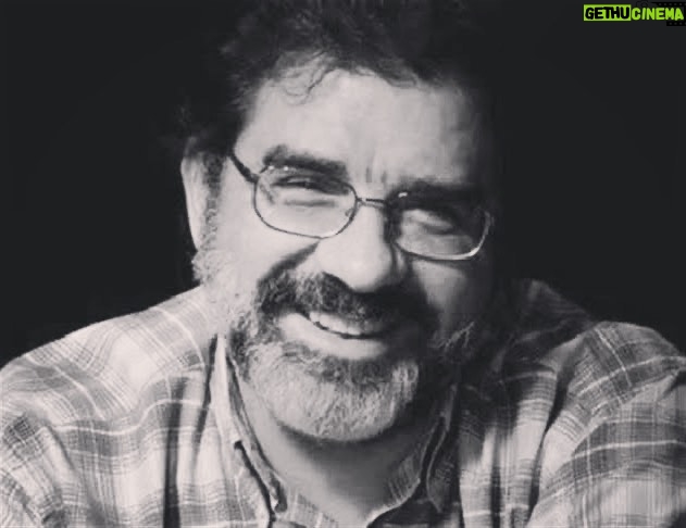 Mohamed Imam Instagram - البقاء لله .. أستاذي في الجامعة و من ألذ الناس اللي عرفتهم .. دكتور #محمود_اللوزي 💔