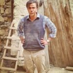 Mohamed Imam Instagram – #الحمدلله 💪🏼
فركش فيلم #ابو_نسب 🎬
و ده شكلي بعد ماخلصت تصوير الفيلم 🤕
لسه ماقررتش ميعاد نزوله .. بس تقريباً ده أحلى فيلم عملته لحد دلوقتي 🧨 عندي كلام كتير عاوز اقوله على طاقم العمل .. بس انام شوية و اصحى نشوف الموضوع ده 😀❤️