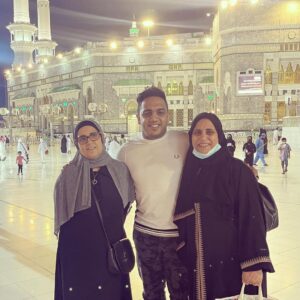 Mohamed Osama Instagram - امى وحماتى الغاليين ❤️ عمره مقبوله باذن الله  وربنا يخليكم ليا ويديكم الصحه وطوله العمر يااارب 🙏 ويااارب اكتبها لكل مشتاق ❤️