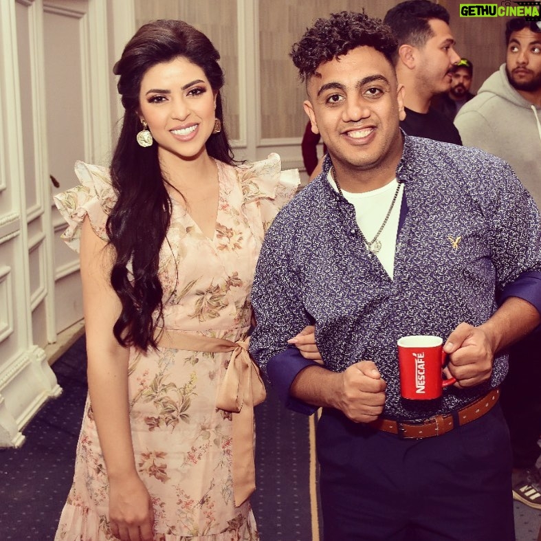 Mohamed Osama - 17.8K Likes - قمر ونافع ❤️
مسلسل #الفرح_فرحنا من الاحد للخميس علي #شاهد_vip