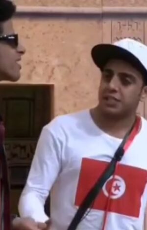 Mohamed Osama Instagram - النهارده مباراه بين منتخبنا المصرى مع شقيقه المنتخب التونسى  فى مباراه نص نهائى كاس العرب .. كل الامنيات بفوز المنتخبين باذن الله😂❤️🙈
