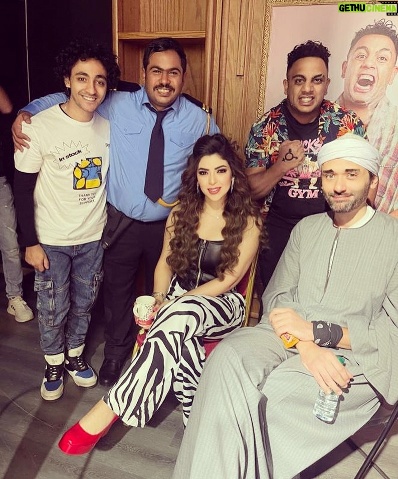 Mohamed Osama Instagram - مسرحيه #البنك_سرقوه# يوميا على مسرح محمد العلى بالرياض الى يوم ٣٠ نوفمبر فى انتظاركم ❤️❤️❤️##اوس_اوس 🇸🇦🇪🇬❤️ بوليفارد