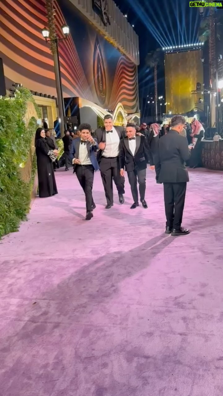 Mohamed Osama - 50.6K Likes - @hassanelraddad @heshammagedofficial والله احنا زى القمر اهو 😂😂😂😂😂😂😂😂