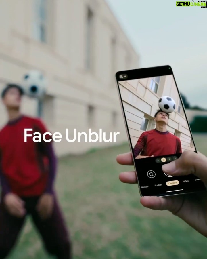 Mohammed El Amine El Khayari Instagram - Anuncio para @google y @fifaworldcup π anunciando el nuevo @googlepixel_us π² Proyecto tras proyecto in sha allah sin freno β½οΈπ #freestyle #mohafs #google #fifaworldcup #googlepixel Google