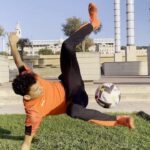 Mohammed El Amine El Khayari Instagram - Sin las nuevas PUMA Future del Fearless Pack no se si podría hacer estas locuras. Deberías probarlas! ‼️🔥 #pumafearlesspack