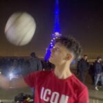 Mohammed El Amine El Khayari Instagram - FLOW PARIS 🇫🇷🗼💥 @skinnyflex 🔥🔥🔥🔥 #skills #paris #freestyle #france #moroccan #free #style Torre Eiffel, París.