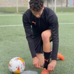 Mohammed El Amine El Khayari Instagram - Una vez más me decanto por las PUMA FUTURE para entrar al campo ⚽️🔥 Que nota les pones del 1 al 10? 🤔 @pumafootball @elcorteingles Barcelona, Spain