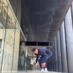 Mohammed El Amine El Khayari Instagram - Look at me habibi 👀 te despistas un momento y nose que pasará :) - - - #freestyle #mohafs #creative #creativity #creativevideo Barcelona, Spain