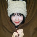 Momo Hirai Instagram - 2024년 되자마자 찍은것들 かわちすぎるぼうし🐻🤎
