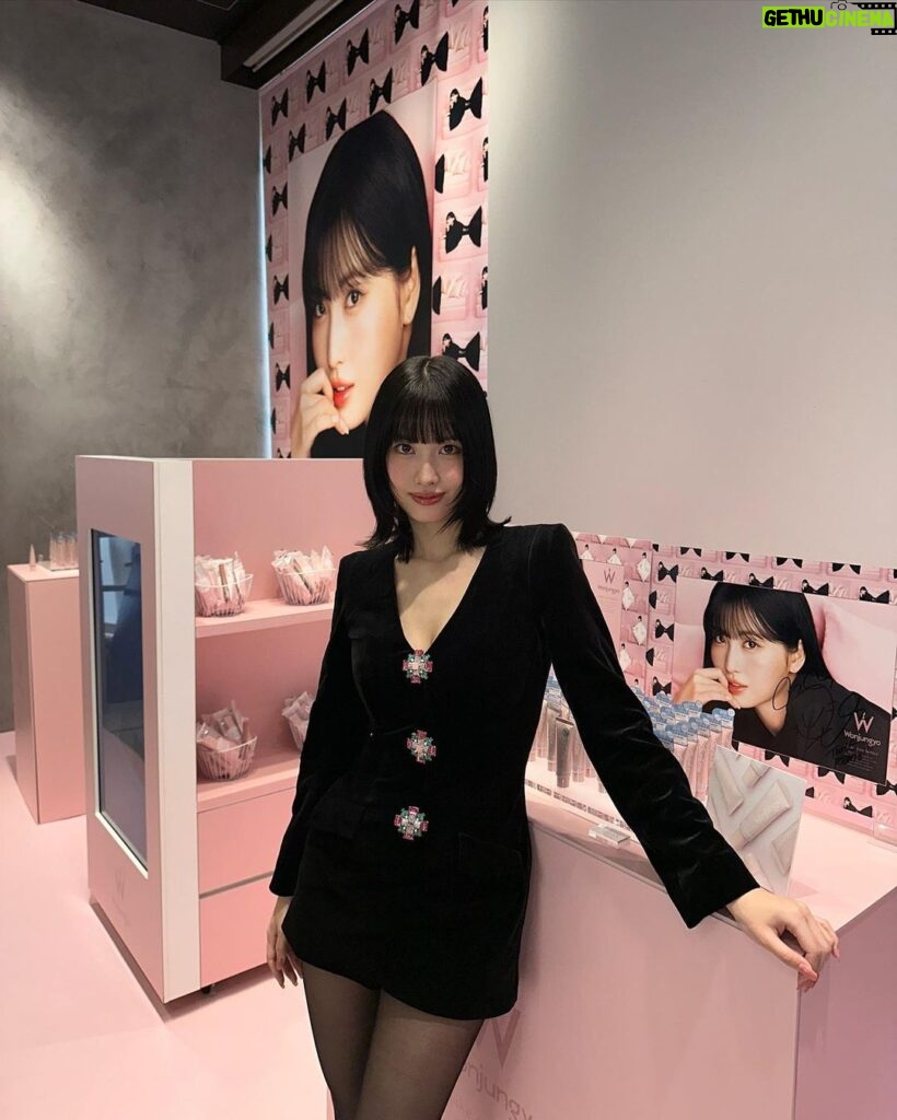 Momo Hirai Instagram - @wonjungyo_official 🤍