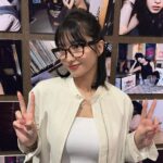 Momo Hirai Instagram - 나랑 어색하게 사진 찍기🐻🩶