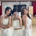 Momo Hirai Instagram - 🌝🌝🌝