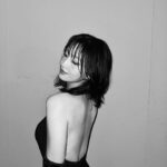 Momo Hirai Instagram - Do not touch🩶