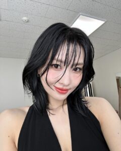 Momo Hirai Instagram - Do not touch🩶