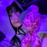 Momo Hirai Instagram - 이번 투어 함께 하고있는 곰돌이🐻‍❄️🩷 이름 정해주실분🐻‍❄️