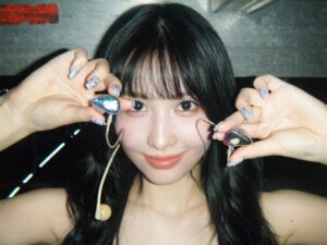 Momo Hirai Instagram - TWICE🐻🤍