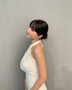 Momo Hirai Instagram - 🦢💕
