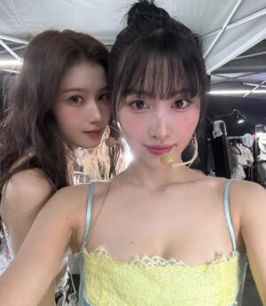 Momo Hirai Instagram - 🌻🩷🐥