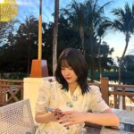 Momo Hirai Instagram – 핑크 꽃을 찾아라..🪷