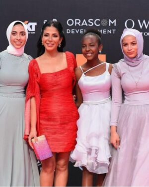 Mona Zaki Instagram - ‎فخورة و مبسوطة و حقيقي من أحلي الأيام بالنسبالي في المهرجان ..النهاردة احتفالنا ب ٣ بطلات قمرات سماء و نورا و آلاء في عرض فيلم "بداية الخيط" ، فيلم حقيقي ملهم و مشجع ليهم و لكل البنات والستات. نفسي تتفرجوا علية كلكوا و اتمني يعجبكم. 
@sama.amarghany797 

‎و أحب اشكر ريم مخرجة الفيلم علي المجهود و الحب اللي كانوا واضحين جدا في فيلمها @reemossama_ 

‎و أحب أكيد اشكر يونيسف و المجلس القومي للمرأة، والمجلس القومي للطفولة والأمومة ومهرجان الجونة السينمائي علي المبادرة العظيمة و الملهمه

@unicef.egypt @ncwegypt @national_council_for_childhood @elgounafilmfestivalofficiall 

Thanks to my amazing team

Styled @maigalal 
Dress: @cece.chic 
Jewelry: @treshermanasjewellery 
@ajourconsultancy 
Clutch: @louboutinworld 
Makeup: @sallyrashid_ 
Hair: @ahmed__mounir 
Photo credit  @mongiphg
