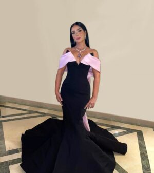 Mona Zaki Instagram - GFF Opening Ceremony ✨

Thanks to my friend and one of the most talented designers in the world @yasmine.yeya @maisonyeya for the fabulous custom-made dress

I am In love with it ♥️🙏

Special thanks to the amazing team 🙏♥️

Styled @maigalal 
Dress @maisonyeya @yasmine.yeya 
Jewelry: @vintagelanejewelry 
Ring: @bilarabi 
Clutch: @sarahsbag 
Makeup: @ayaabdelhamid 
Hair: @ahmed__mounir