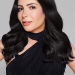 Mona Zaki Instagram - "I’ve always believed that real beauty is about honoring the beauty within you and embracing your differences because when you know your worth, you are confident in what you believe and you recognize the impact you can make” I am very excited to be joining L’Oréal Paris family as the official spokesperson and really looking forward for a great collaboration .. wait for our upcoming projects @lorealparis #lorealparis #worthit #lorealparisfamily