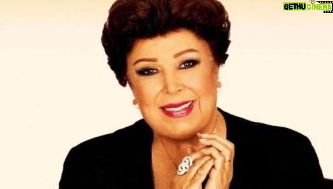 Mona Zaki Instagram - إنّا لله وإنّا إليه راجعون ...يا ايتها النفس المطمئنة ارجعي الى ربك راضية مرضية فأدخلي في عـبادي وادخلي جنتي وبشر الصابرين الذين اذا اصابتهم مصيبة قالوا انا لله وانا اليه راجعـون