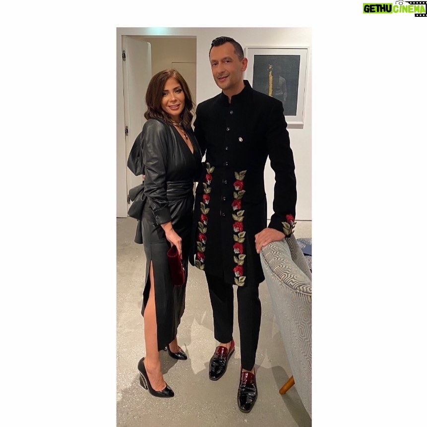 Mona Zaki Instagram - Congratulations for @theqode on your 10th anniversary.. Hope you stay as successful as you always are and thank you for always being sweet..nice and friendly to me π For more successful partnerships to come @aymanfakoussa @mrdipeshdepala #theqode10 #10YearsAndcounting