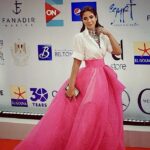 Mona Zaki Instagram - حبيت أغاني فيلم لما بنتولد، الفيلم المصري في مهرجان الجونة السينمائي. مبروك أبطال وفريق عمل الفيلم. I want to express my appreciation to the very talented and avant garde designer @mrskeepaofficial @mrskeepa ]for doing this amazing job to glam me up for the red carpet . I love you .❤❤❤ Styled @maigalal my love Ring @azerbijoux Mua @sorayashawky Hair @ashour_201__hair_styilst
