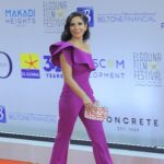 Mona Zaki Instagram - مبروك المخرج أمجد أبو العلا فيلم ستموت في العشرين يؤكد على أن السينما السودانية تفرض نفسها على الساحة الفنية، اتبسط اني اتفرجت عليه Stylist @maigalal Jumpsuit @chiarabonilapetiterobe Jewellery @carlojoaillier Bag @sarahsbag Make up @sorayashawky Hair @ashour_201__hair_styilst Photographers @hamedz199 @norayoussef_photography El Gouna