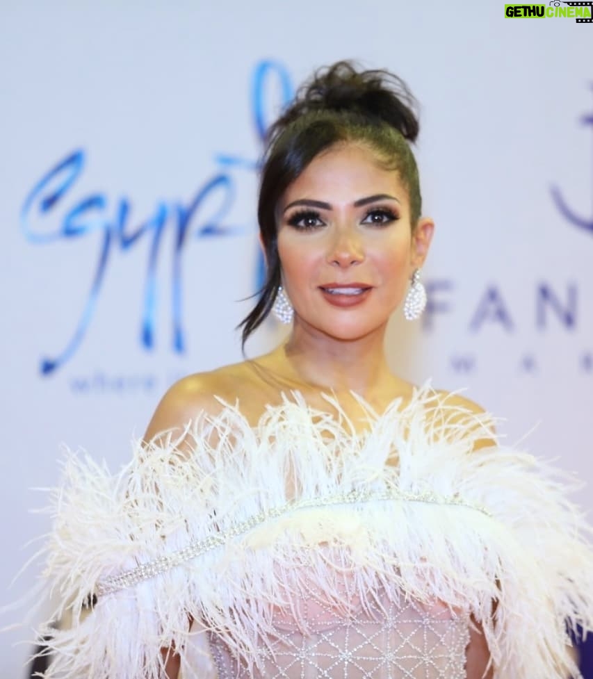 Mona Zaki Instagram - Yesterday was a dazzling night at the opening ceremony of @elgounafilmfestivalofficial. Thank u @maigalal for my red carpet look You always give your utmost dedication and tolerance for me❤ Thank u @maisonyeya for the magnificent dress your creativity and classy taste makes you who you are the queen of bridal and evening dresses❤ Thank u @dimajewellery the look was completed with your heavenly designed diamond pearl earings Thank u @sorayashawky for my beautiful make up u master what u do❤😘 Hairdresser @ashour_201__hair_styilst thank u ❤😘 Ring @elmawardyjewelry 💍❤ Photo credit @mahmoud.taki @norayoussef_photography @hamedz199