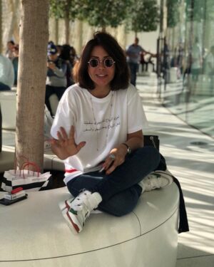 Mona Zaki Instagram - 🖐🖐🖐🖐❤❤❤
❤❤❤ @dindin58 My fav t-shirt now.
❤❤@mennaashouman thank you