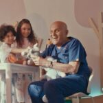 Mona Zaki Instagram - احب النھاردة افكركوا إن قلوب الأطفال البریئة اللي بتھون علینا أي وجع، ماینفش نسیبھا تعبانة. اتبرعوا من خلال الموقع الي موجود تحت لمؤسسة مجدي یعقوب للقلب و ساعدوا في انقاذ أكبر عدد من قلوب الأطفال في رمضان علشان نرجعلھم ضحكتھم. http://bit.ly/3K9T5QR كل سنة وانتوا طیبیین @magdi_yacoub_foundation