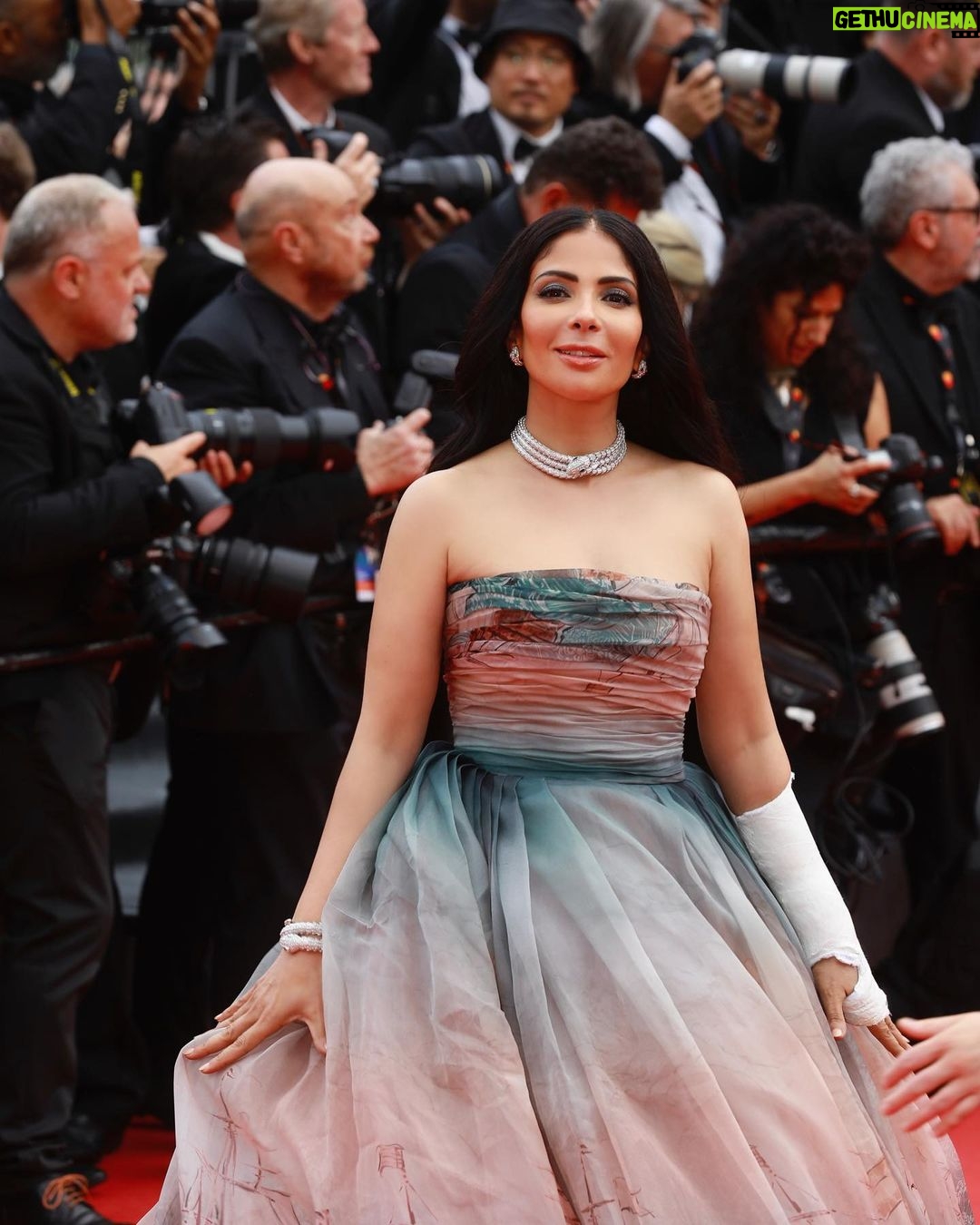 Mona Zaki Instagram - A Magical Night with @festivaldecannes @lorealparis Stylist: @cedrichaddad Dress: @zuhairmuradofficial Jewelry: @bulgari Hair: @antoinewauquier Makeup: @delphine.ehrhart Shot by: @karlphotography Managed by @ginger__tm
