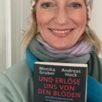 Monika Gruber Instagram – Habt Ihr auch das Gefühl, dass die Leute immer blöder werden? Mit unserem Buch „Und erlöse uns von den Blöden“, das jetzt als Taschenbuch erschienen ist, fühlt Ihr euch vielleicht weniger allein. 🤝

#buch #buchtipp #taschenbuch #monikagruber #andreashock #gesellschaftskritik
