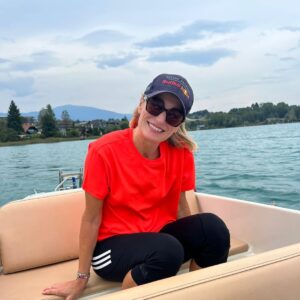 Monika Gruber Instagram - Mit meinen Zwillingsschwestern! ❤️