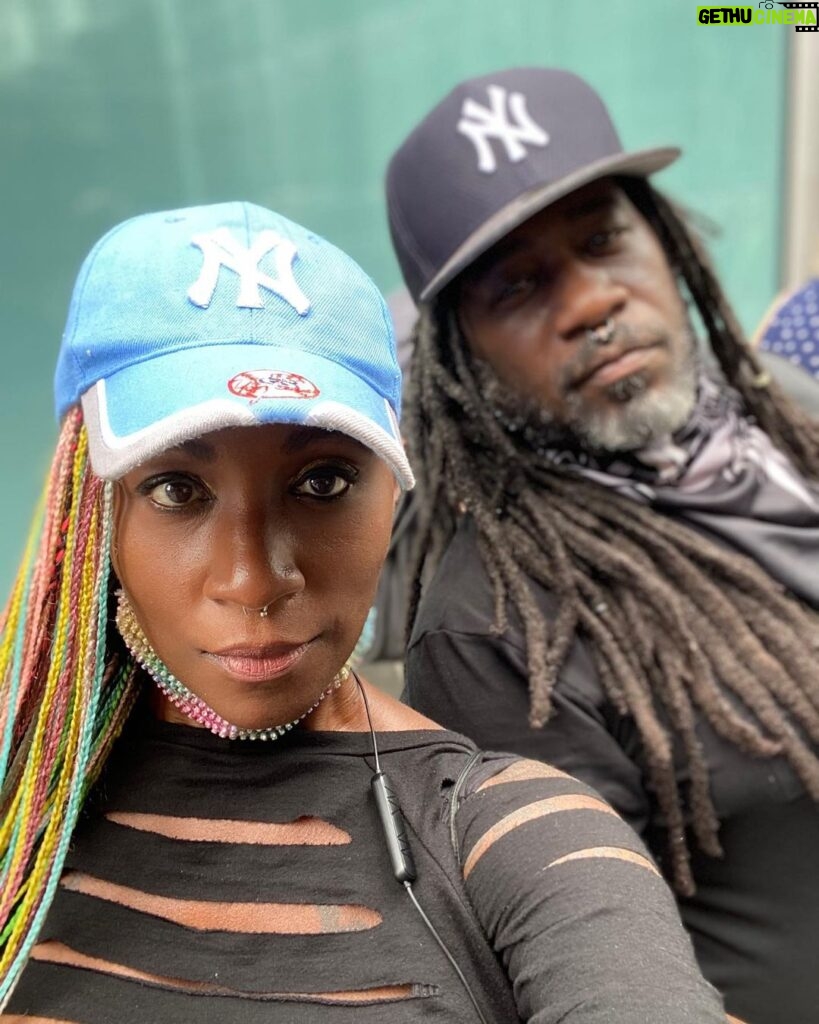 Monique Dupree Instagram - ADVENTURE!! We are super late but got invited last minute to a @yankees game. Big #shoutout to @mjkenney4 for the tickets. I truly and humbly appreciate you so much!! #vibratehigher you guys I love you all!!! King & Queen of the Gypsies out!!! @latterdaystt Grand Central Terminal