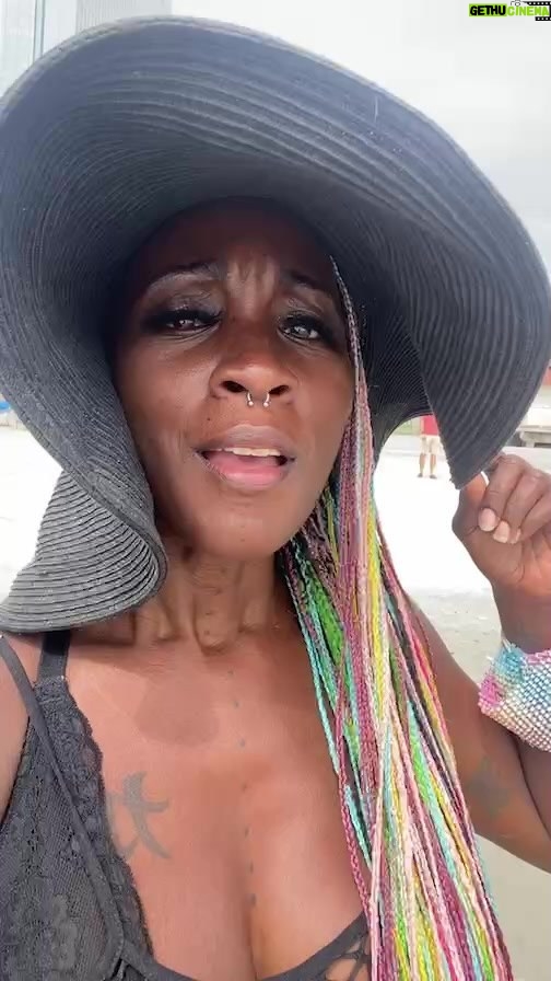 Monique Dupree Instagram - In all it’s glory!!!! My faith is high & im so grateful for being alive, healthy family and a roof over my head. Recharging myself in this water #beachlife #moniquedupree #vibratehigher #lovelife #beautifulday #lawofattraction #betheflower #naturegoddess #lovninglife #vibratehigher #moniquedupree #innerglow #flowergirl #thatrueoriginalgata #highvibrations #ownyourpower #riseup #selflove #selflovejourney #atlanticcity #oceanvibes #personalgrowth #personaldevelopment #growthmindset