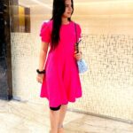 Monisha Vijay Instagram - 🩷 #pinklovers #fashion #instagood #instadaily #postoftheday #instafashion #instacool #pink #ethirneechal #monishavijay
